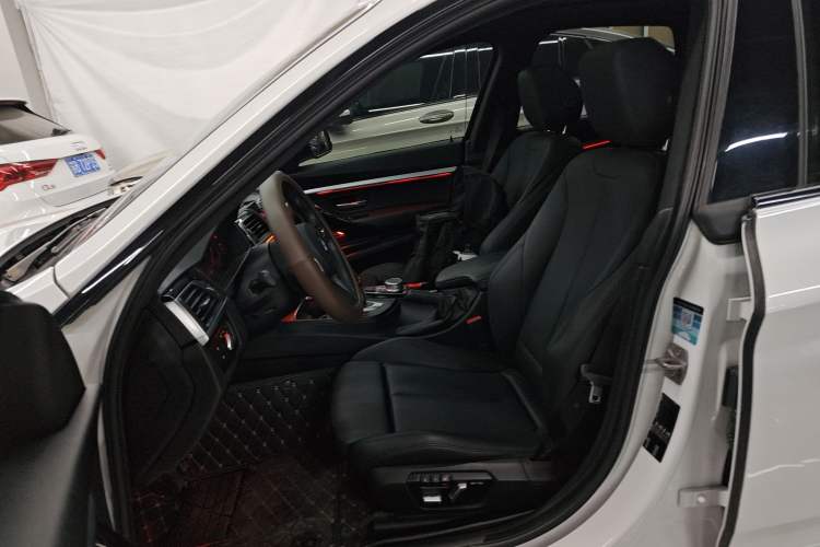 Used BMW 3 Series GT 2020 320i M Sport Package Left Front Seat