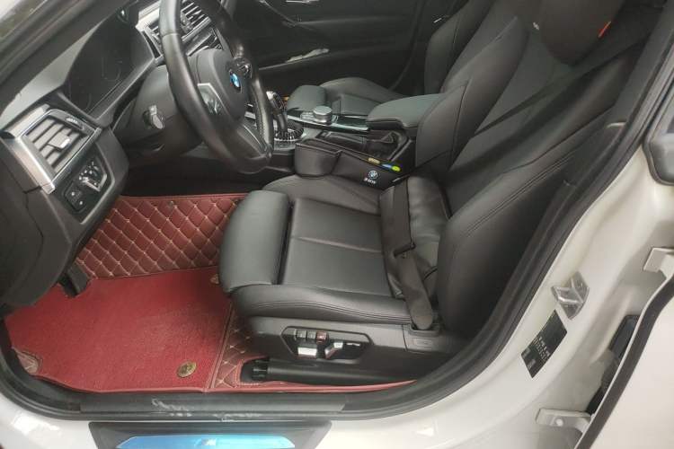 Used BMW 3 Series GT 2020 320i M Sport Package Left Front Seat