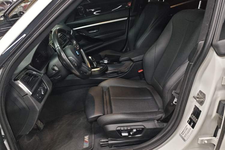 Used BMW 3 Series GT 2020 320i M Sport Package Left Front Seat