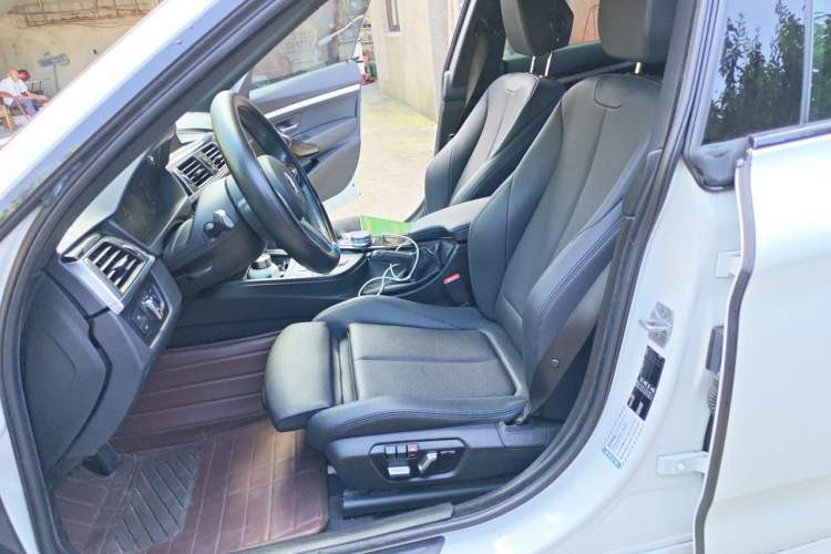 Used BMW 3 Series GT 2020 320i M Sport Package Left Front Seat