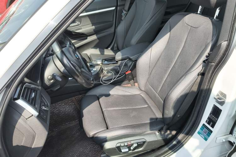 Used BMW 3 Series GT 2020 320i M Sport Package Left Front Seat