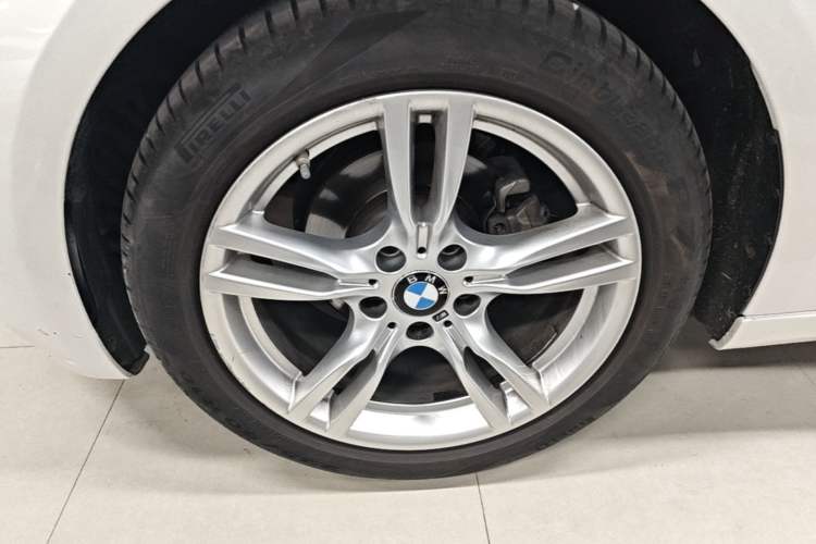 Used BMW 3 Series GT 2020 320i M Sport Package Left Front Wheel Hub