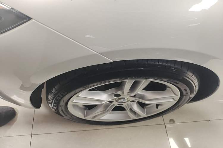 Used BMW 3 Series GT 2020 320i M Sport Package Left Front Wheel Hub