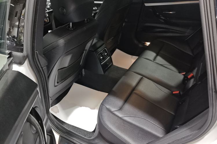 Used BMW 3 Series GT 2020 320i M Sport Package Left Rear Seat