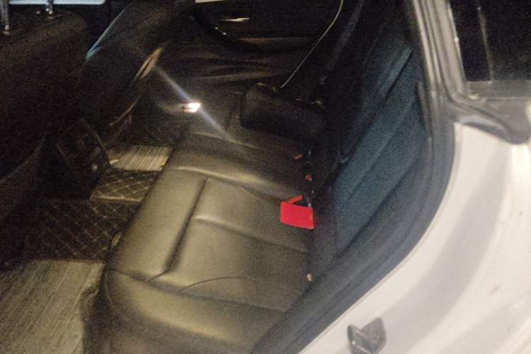 Used BMW 3 Series GT 2020 320i M Sport Package Left Rear Seat