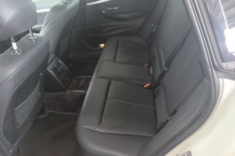 Used BMW 3 Series GT 2020 320i M Sport Package Left Rear Seat
