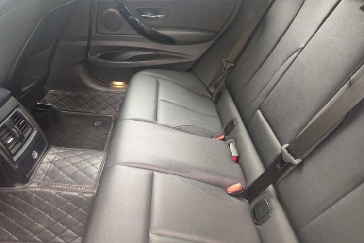 Used BMW 3 Series GT 2020 320i M Sport Package Left Rear Seat