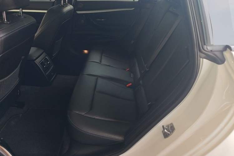 Used BMW 3 Series GT 2020 320i M Sport Package Left Rear Seat