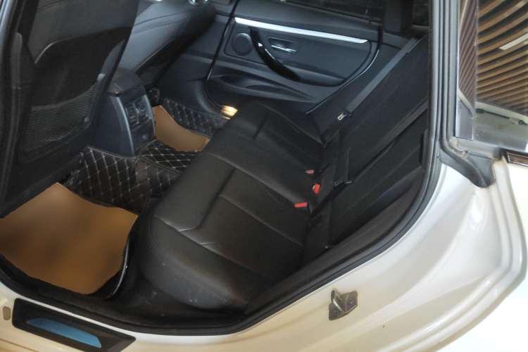 Used BMW 3 Series GT 2020 320i M Sport Package Left Rear Seat