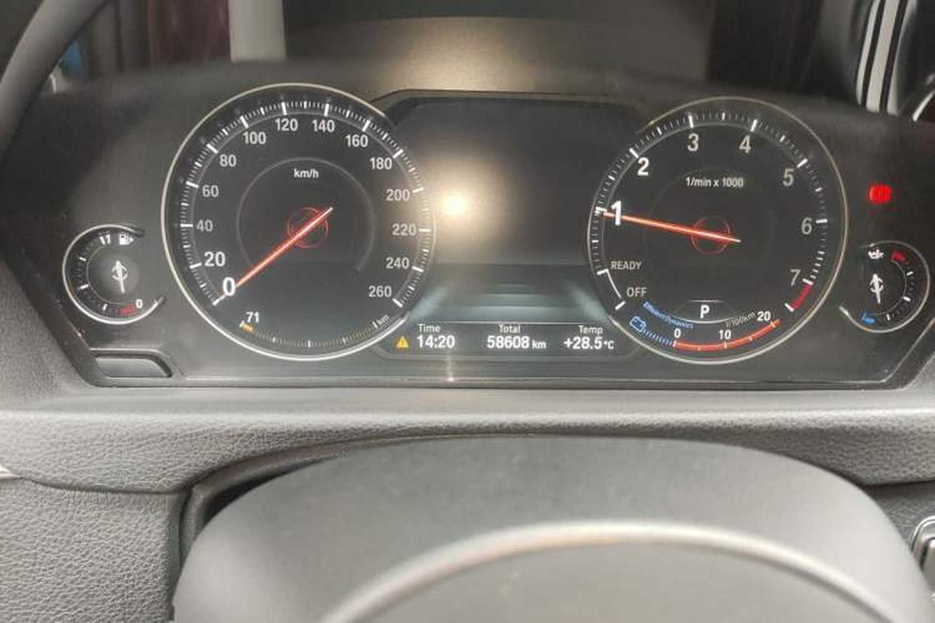 Used BMW 3 Series GT 2020 320i M Sport Package Odometer Close Up