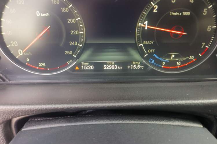 Used BMW 3 Series GT 2020 320i M Sport Package Odometer Close Up