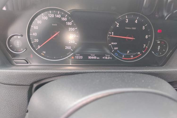 Used BMW 3 Series GT 2020 320i M Sport Package Odometer Close Up