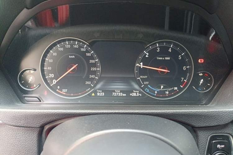 Used BMW 3 Series GT 2020 320i M Sport Night Edition Odometer Close Up