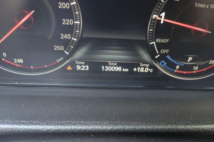 Used BMW 3 Series GT 2020 320i M Sport Package Odometer Close Up
