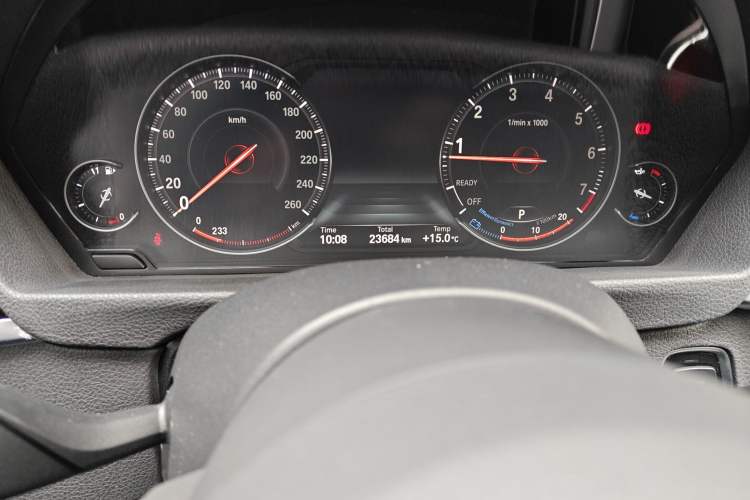 Used BMW 3 Series GT 2020 320i M Sport Package Odometer Close Up