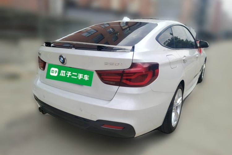 Used BMW 3 Series GT 2020 320i M Sport Package Rear Right 45 Deg