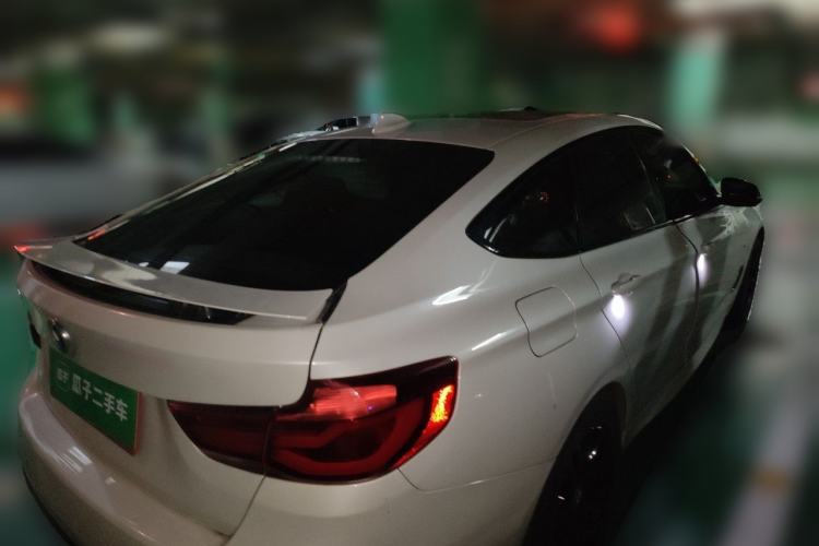 Used BMW 3 Series GT 2020 320i M Sport Night Edition Rear Right 45 Deg