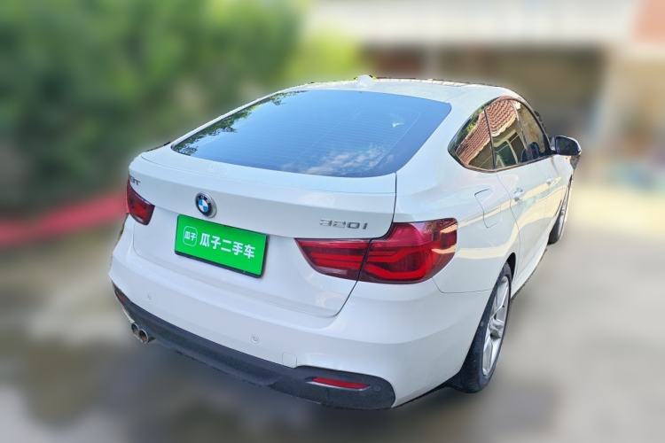 Used BMW 3 Series GT 2020 320i M Sport Package Rear Right 45 Deg