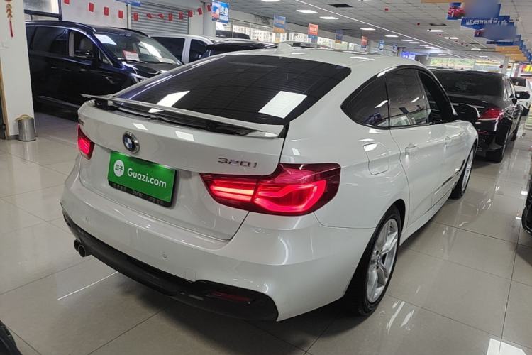 Used BMW 3 Series GT 2020 320i M Sport Package Rear Right 45 Deg