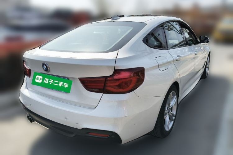 Used BMW 3 Series GT 2020 320i M Sport Package Rear Right 45 Deg