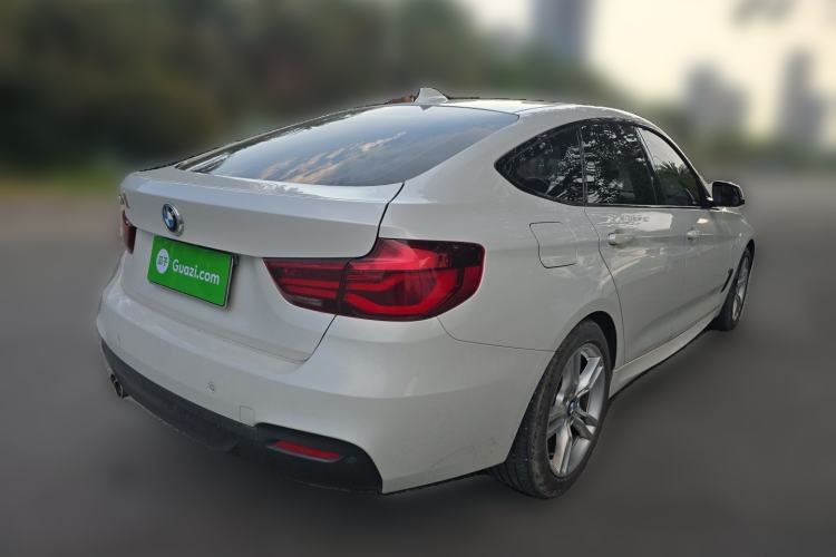 Used BMW 3 Series GT 2020 320i M Sport Package Rear Right 45 Deg