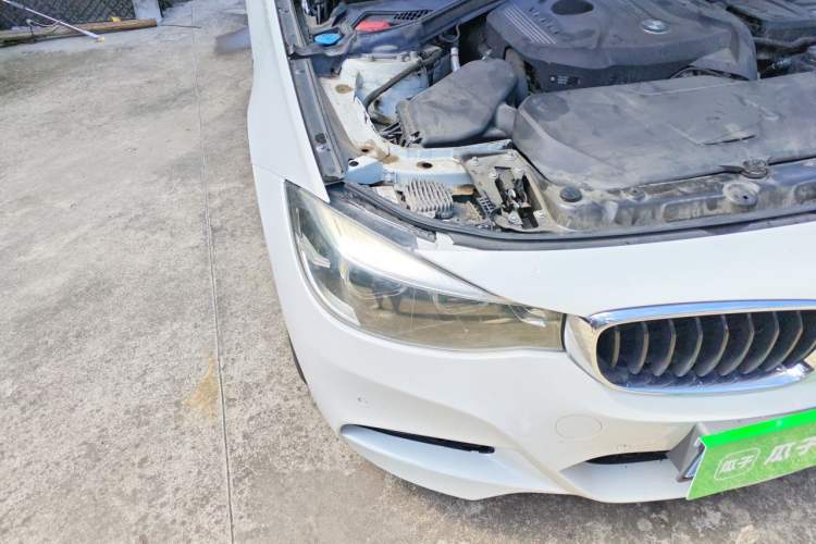Used BMW 3 Series GT 2020 320i M Sport Package Right Front Headlight