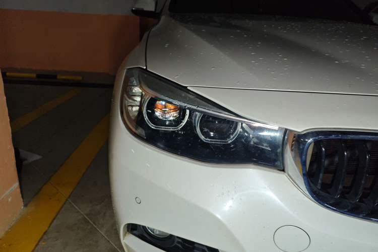 Used BMW 3 Series GT 2020 320i M Sport Package Right Front Headlight