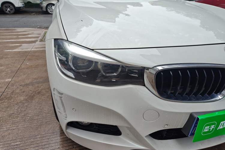Used BMW 3 Series GT 2020 320i M Sport Package Right Front Headlight