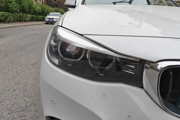 Used BMW 3 Series GT 2020 320i M Sport Package Right Front Headlight