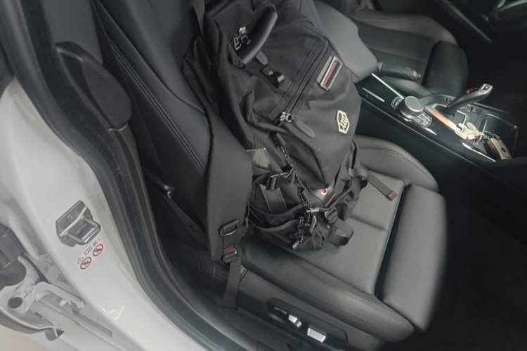 Used BMW 3 Series GT 2020 320i M Sport Package Right Front Seat