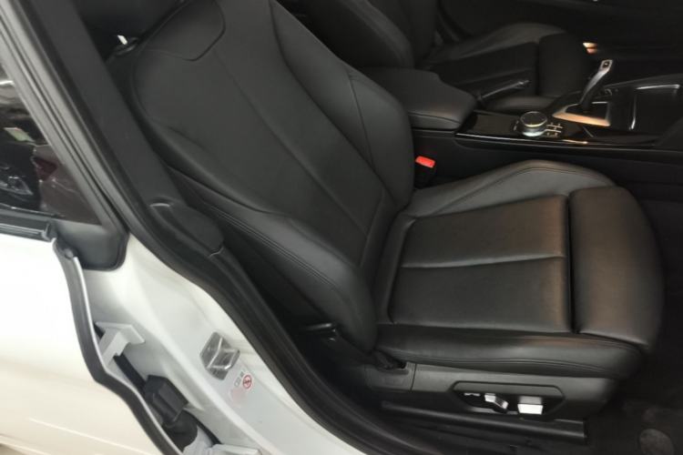 Used BMW 3 Series GT 2020 320i M Sport Package Right Front Seat