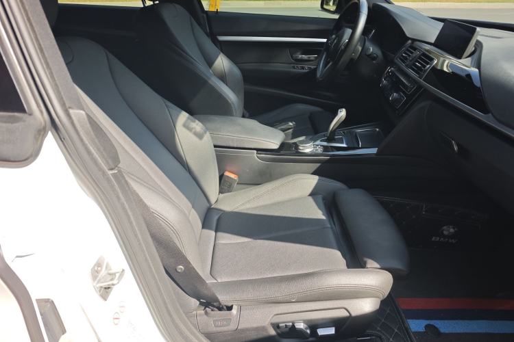 Used BMW 3 Series GT 2020 320i M Sport Package Right Front Seat
