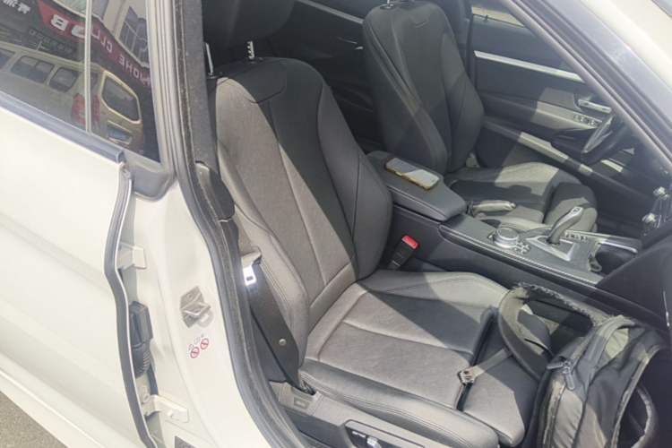 Used BMW 3 Series GT 2020 320i M Sport Package Right Front Seat