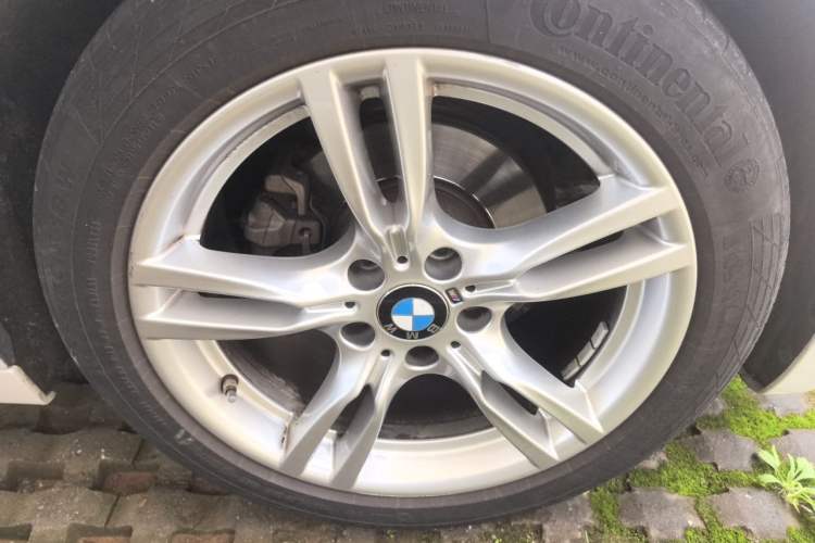 Used BMW 3 Series GT 2020 320i M Sport Package Right Front Wheel Hub