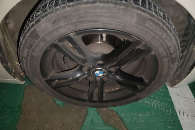 Used BMW 3 Series GT 2020 320i M Sport Night Edition Right Front Wheel Hub