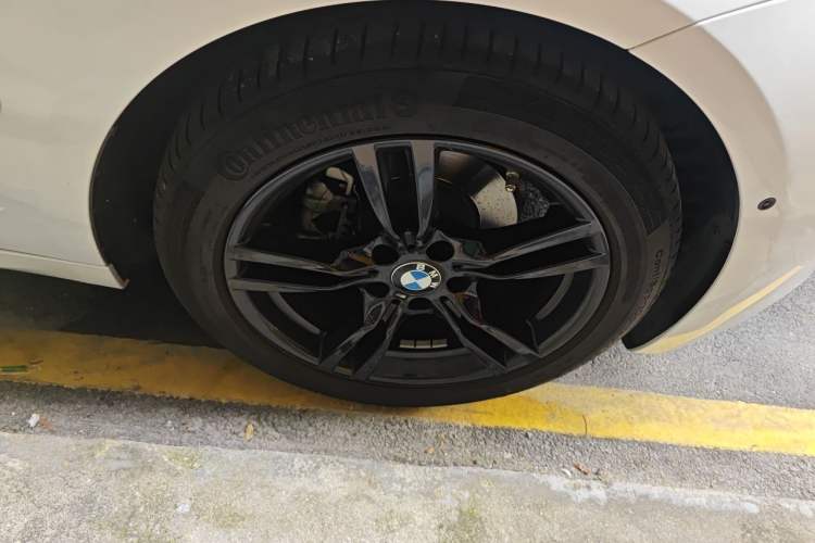 Used BMW 3 Series GT 2020 320i M Sport Night Edition Right Front Wheel Hub