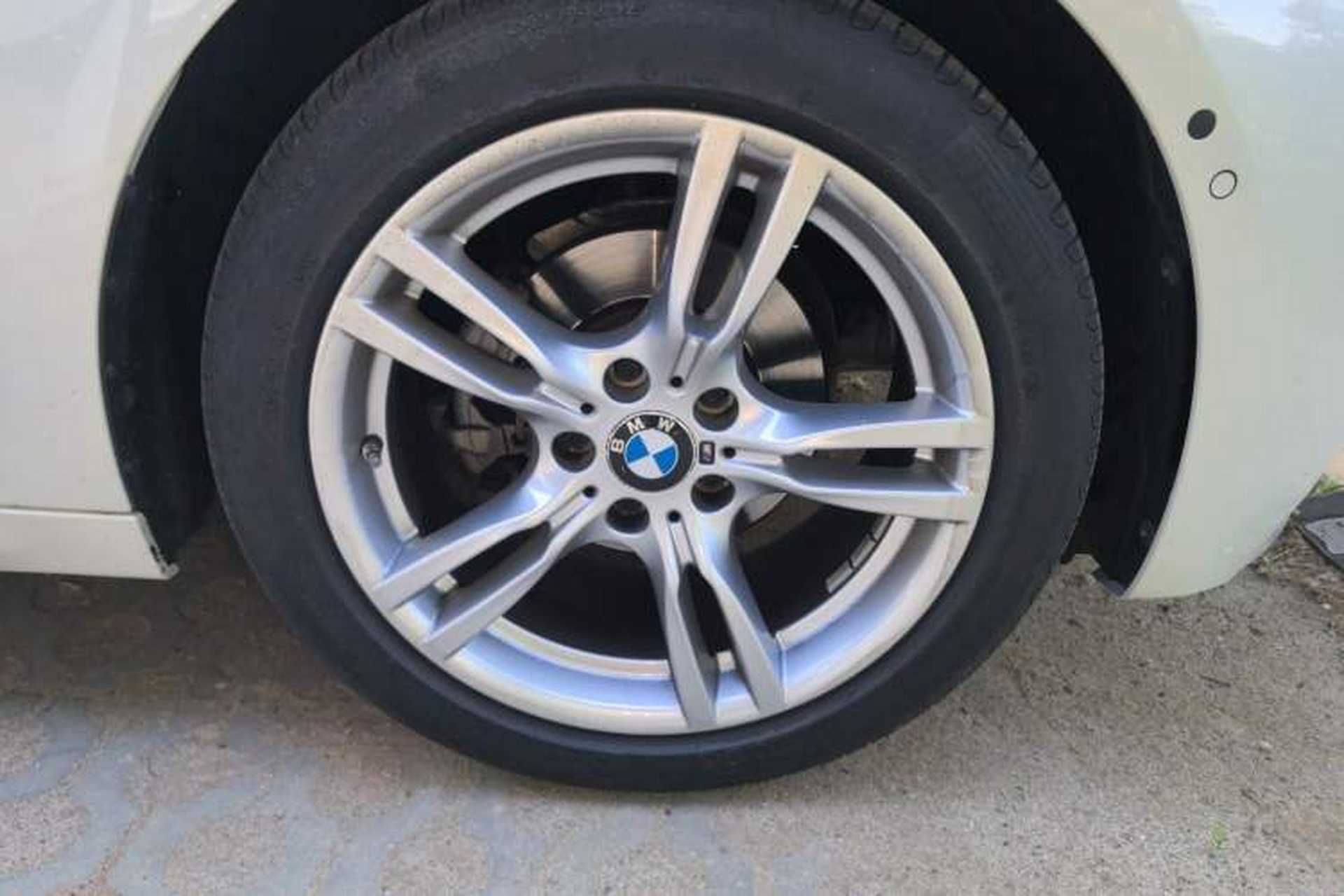Used BMW 3 Series GT 2020 320i M Sport Package Right Front Wheel Hub