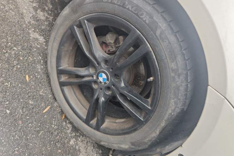 Used BMW 3 Series GT 2020 320i M Sport Night Edition Right Front Wheel Hub