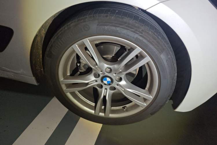 Used BMW 3 Series GT 2020 320i M Sport Package Right Front Wheel Hub