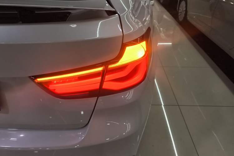Used BMW 3 Series GT 2020 320i M Sport Package Right Rear Taillight