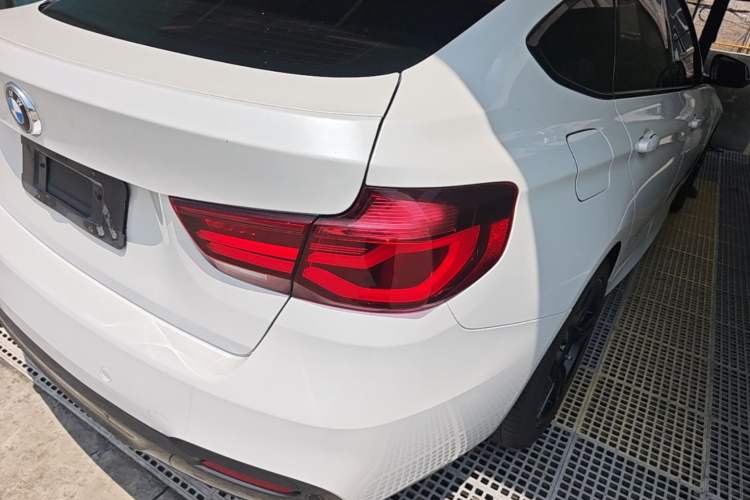 Used BMW 3 Series GT 2020 320i M Sport Package Right Rear Taillight