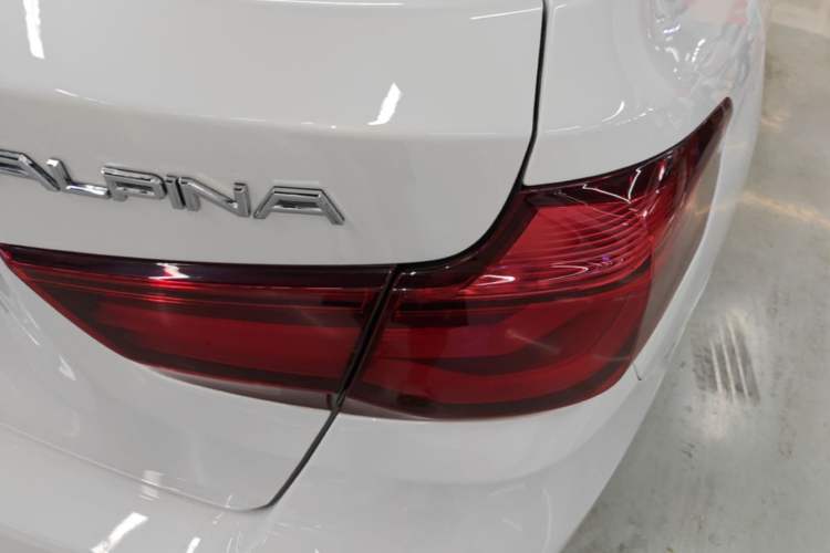 Used BMW 3 Series GT 2020 320i M Sport Package Right Rear Taillight