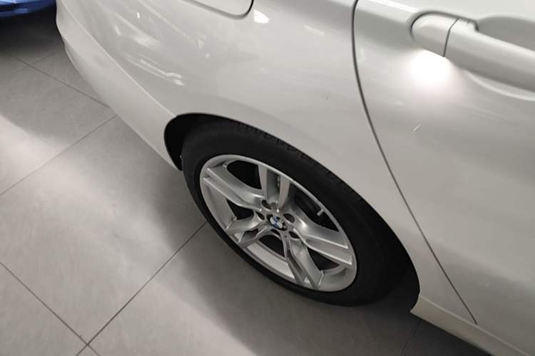 Used BMW 3 Series GT 2020 320i M Sport Package Right Rear Wheel Hub