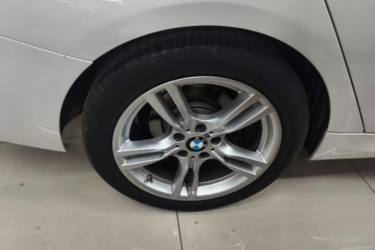 Used BMW 3 Series GT 2020 320i M Sport Package Right Rear Wheel Hub