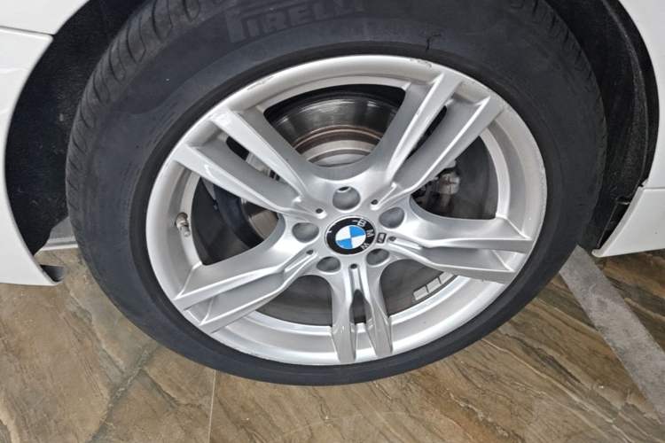 Used BMW 3 Series GT 2020 320i M Sport Package Right Rear Wheel Hub
