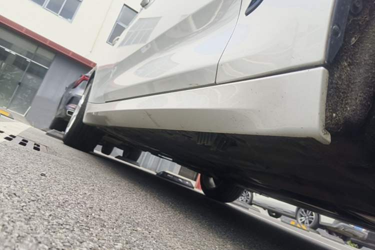 Used BMW 3 Series GT 2020 320i M Sport Package Right Side Sill