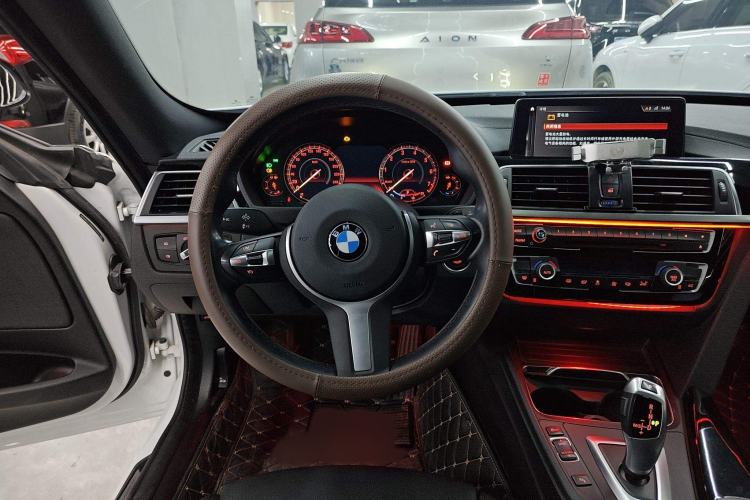 Used BMW 3 Series GT 2020 320i M Sport Package Steering Wheel