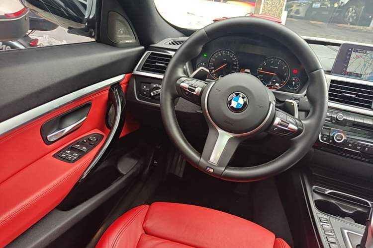 Used BMW 3 Series GT 2020 320i M Sport Night Edition Steering Wheel