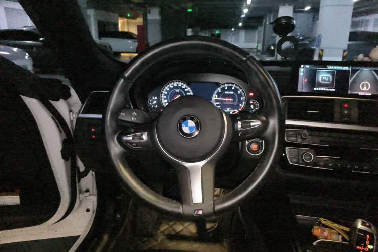 Used BMW 3 Series GT 2020 320i M Sport Package Steering Wheel