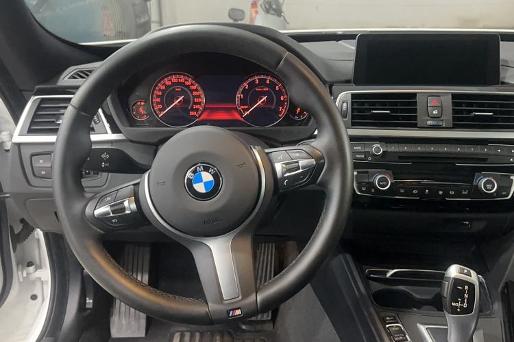 Used BMW 3 Series GT 2020 320i M Sport Package Steering Wheel